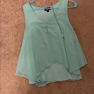 tank top with necklace